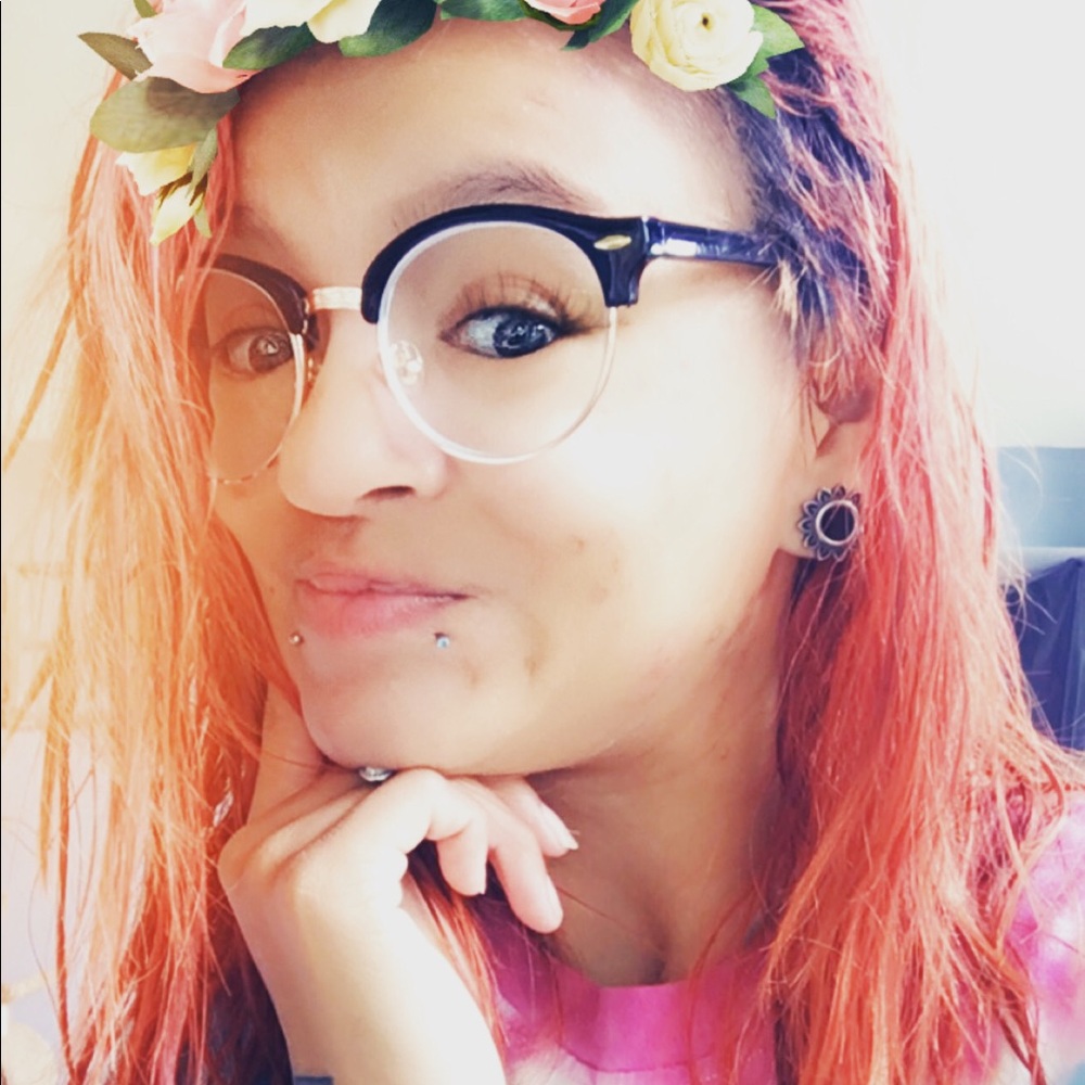 Meet your Posher, Gabriella